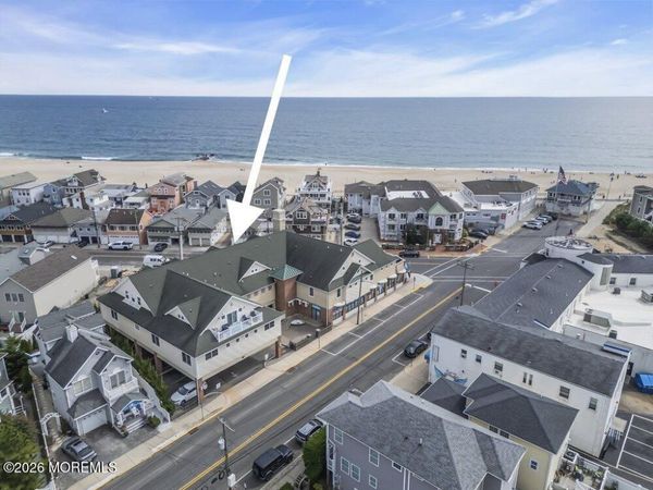 580 E Main Street, Unit 3, Manasquan, NJ 08736