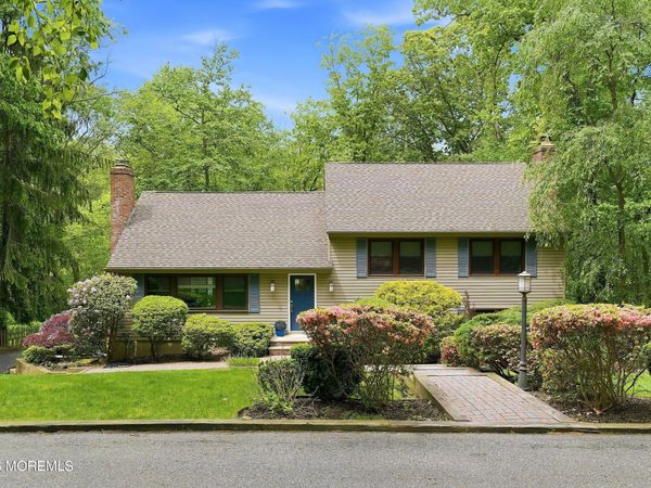 198 Deepdale Drive, Middletown, NJ 07748