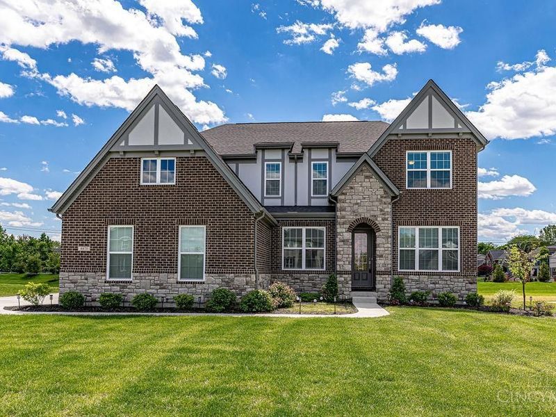 6873 Gaspar Trail, Liberty Township, OH 45044 Photo 2