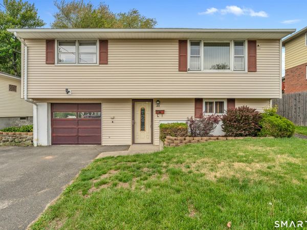144 New Haven , Waterbury, CT 06708