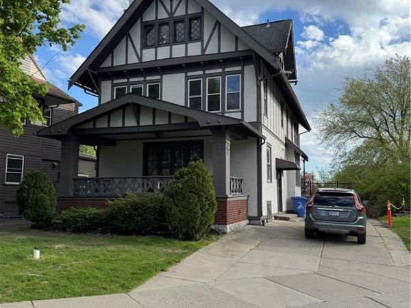 2 Agassiz Circle , Unit B, Buffalo, NY 14214