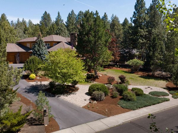 2590 NW Foley Court, Bend, OR 97703