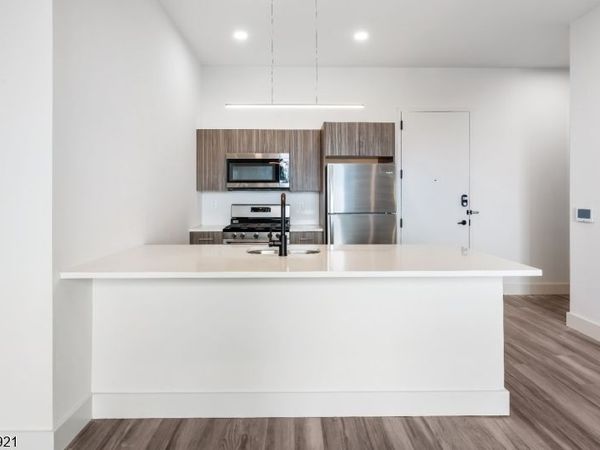 55 Washington St, Unit 3E, East Orange, NJ 07017