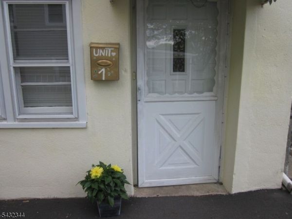 16 Shunpike Rd, Summit, NJ 07901