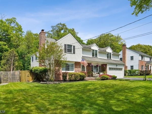 22 Homestead Ter, Scotch Plains, NJ 07076