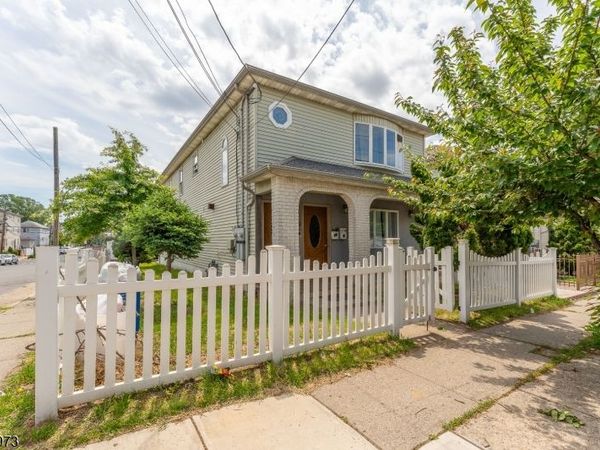 34 Erie St, Elizabeth, NJ 07206