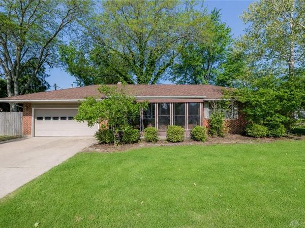 668 Trade Square West Square, Troy, OH 45373