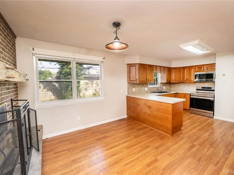 668 W Trade Square, Troy, OH 45373 Photo 10