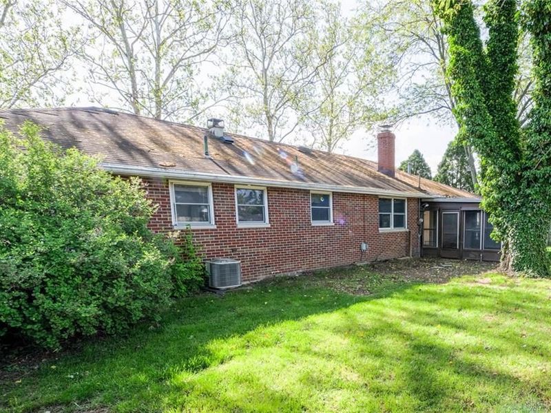 668 W Trade Square, Troy, OH 45373 Photo 33