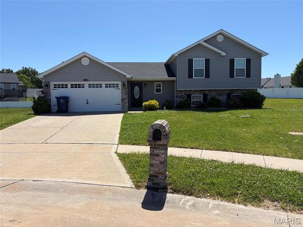 483 Honeysuckle Creek Dr. Drive , Wentzville, MO 63385