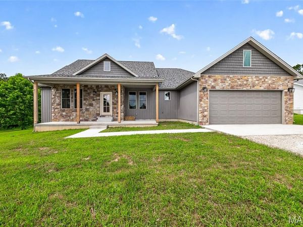 112 Sweet Valley Circle, Crocker, MO 65452