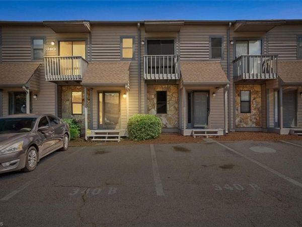 340 Vista Circle, Unit B, Winston-Salem, NC 27106