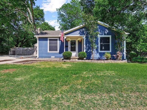 1208 Mill Street, Gainesville, TX 76240