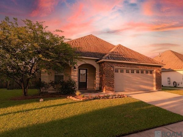 38305 Cotton Creek Ave, Prairieville, LA 70769