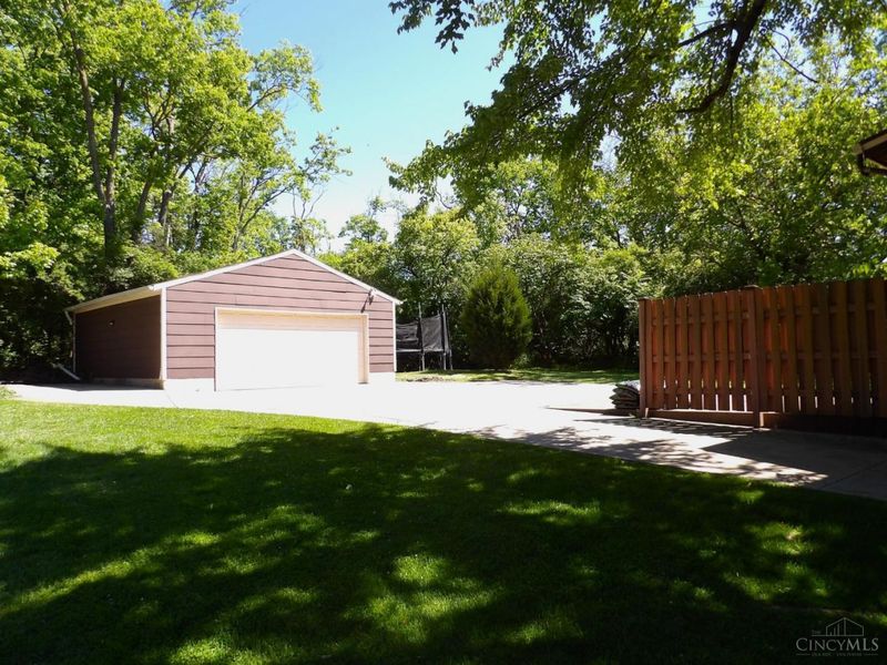 4308 Schulte Drive, Cincinnati, OH 45205 Photo 31