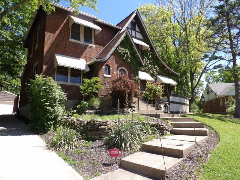 4308 Schulte Drive, Cincinnati, OH 45205 Photo 5