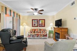 211 N Hillside Dr. N  photo 4