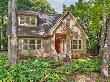 8202 Reynard Road, Chapel Hill, NC 27516