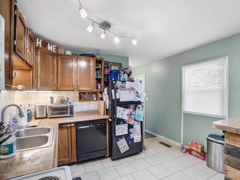 9671 Wildbrook Lane, Springfield Twp., OH 45231 Photo 11