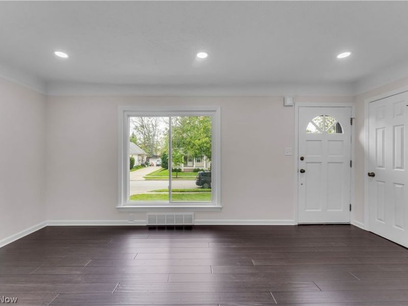 4380 Prasse Road, South Euclid, OH 44121 Photo 3