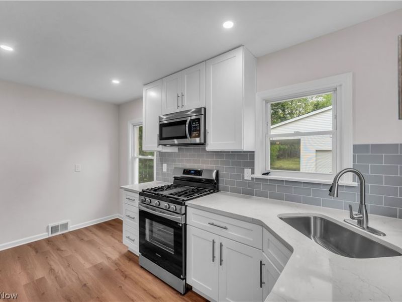 4380 Prasse Road, South Euclid, OH 44121 Photo 8