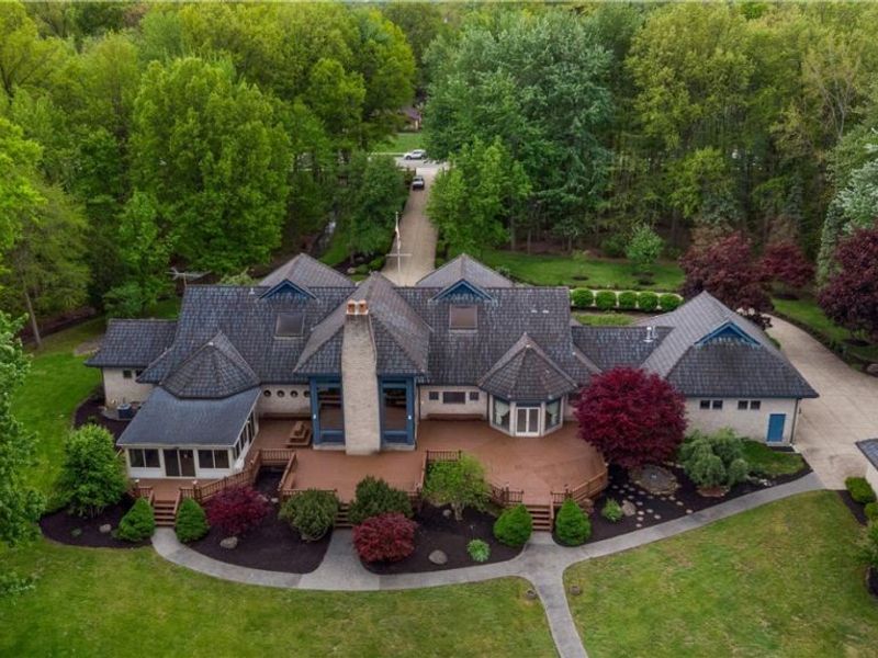 36900 Chester Road, Avon, OH 44011 Photo 10