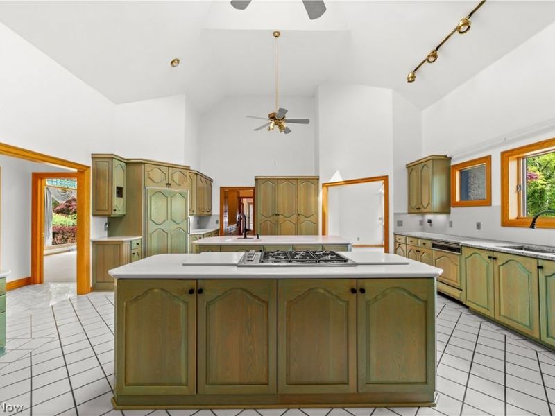 36900 Chester Road, Avon, OH 44011 Photo 18