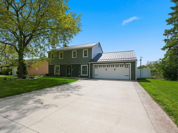 6609 Salge Drive, Fort Wayne, IN 46835