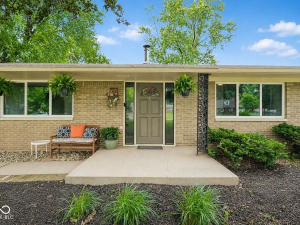 100 E Cragmont Drive , Indianapolis, IN 46227