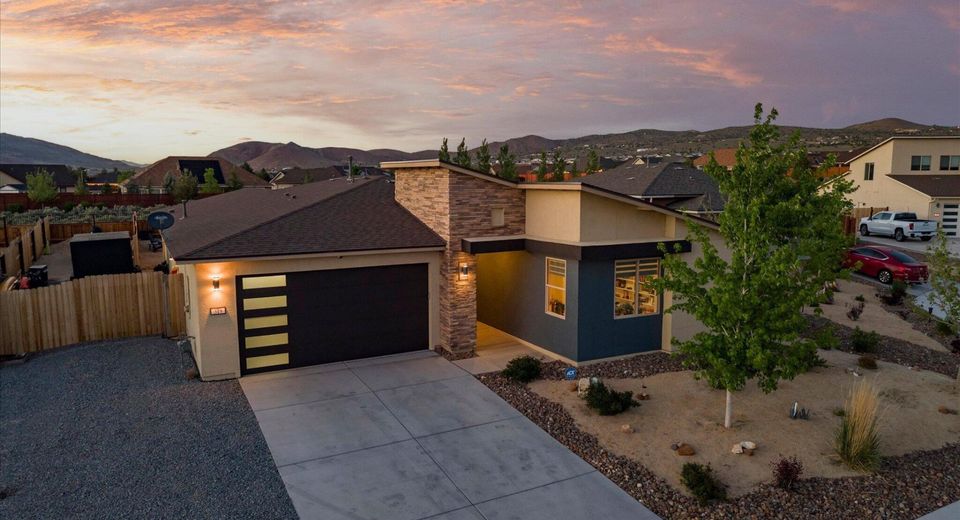 319 Grafton Drive, Sparks, NV 89441 Photo