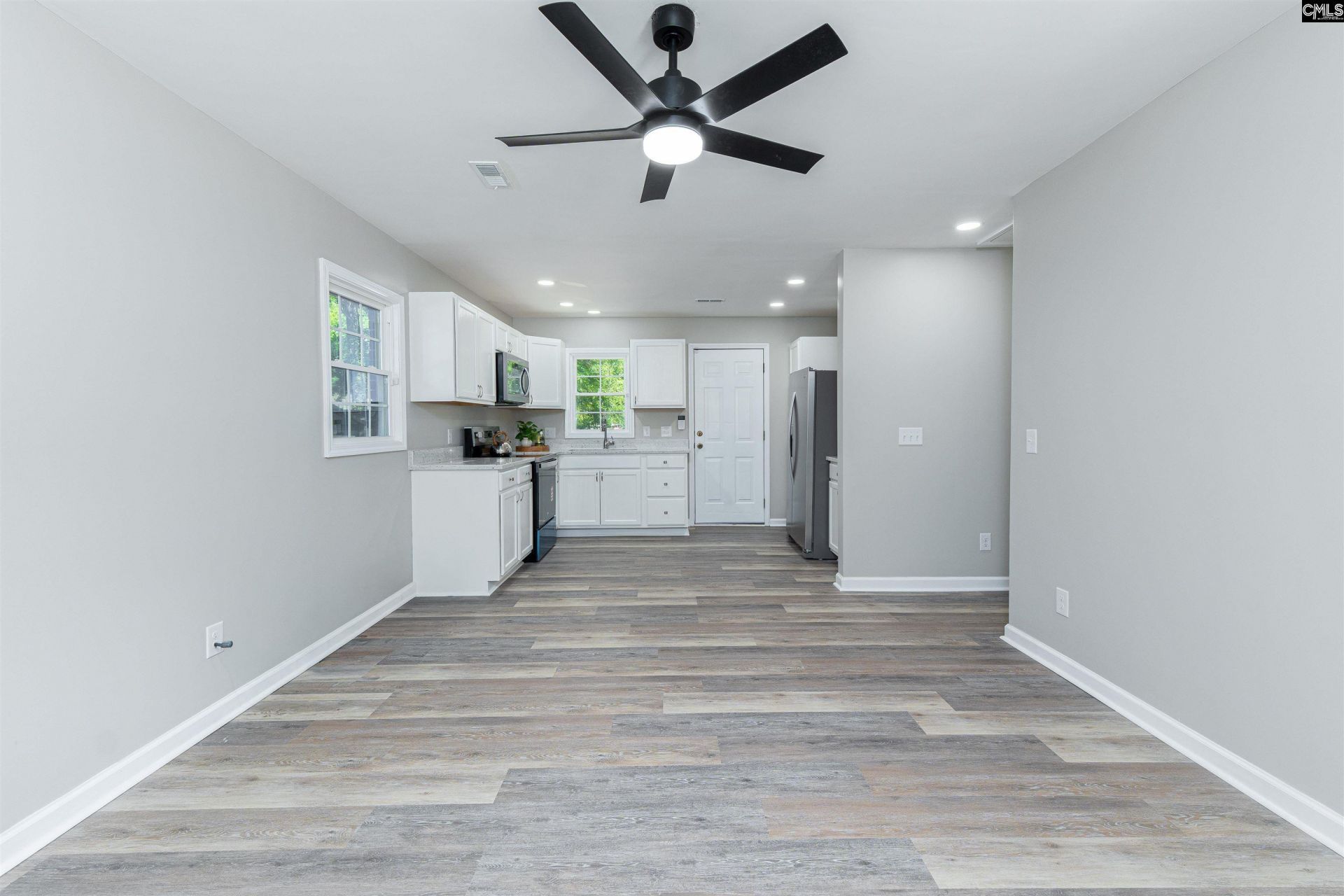 104 Harllee Drive Photo 4