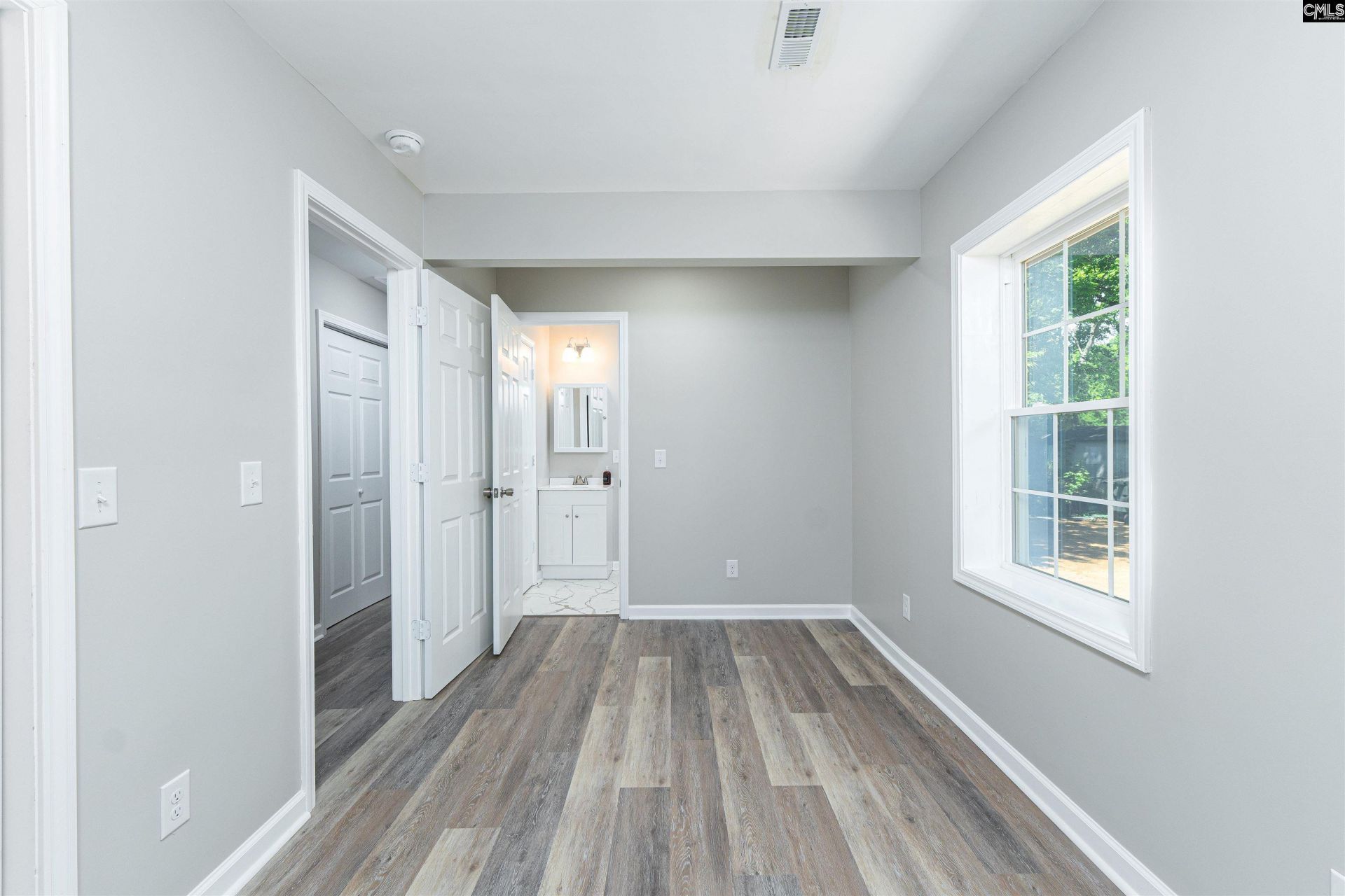 104 Harllee Drive Photo 8