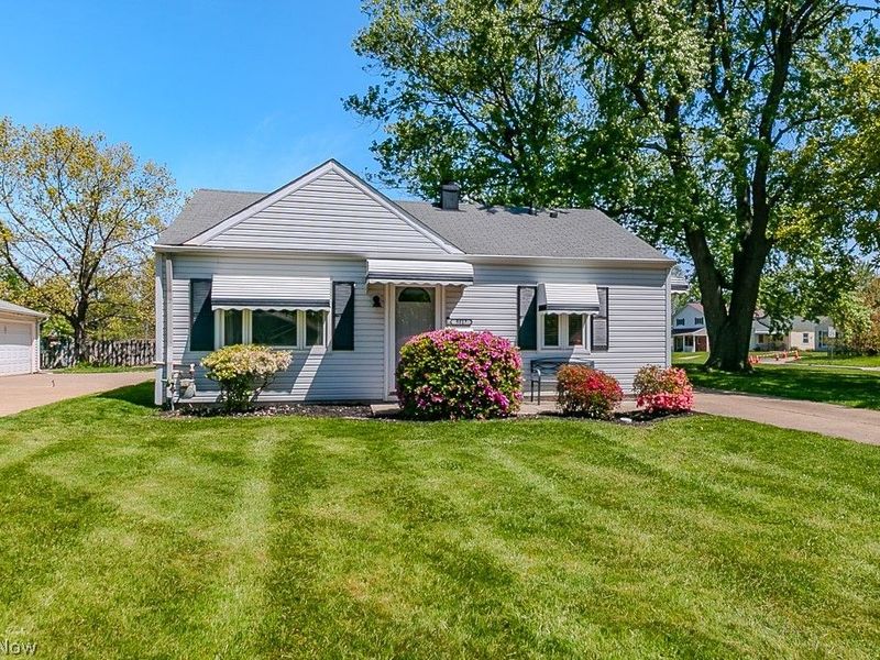 9017 Woodridge Lane, Mentor, OH 44060 Photo 1