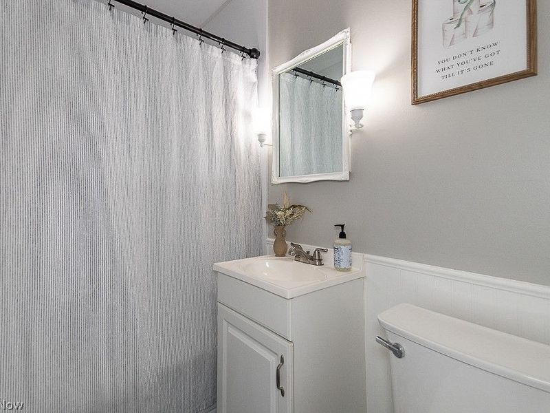 9017 Woodridge Lane, Mentor, OH 44060 Photo 21