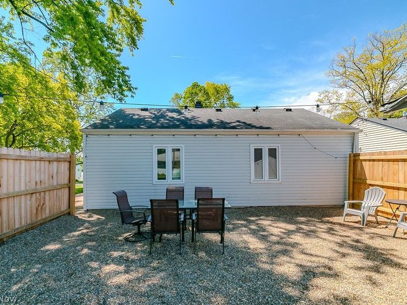 9017 Woodridge Lane, Mentor, OH 44060 Photo 7