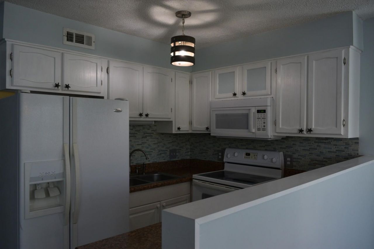 1500 Cenith Dr. Photo 11