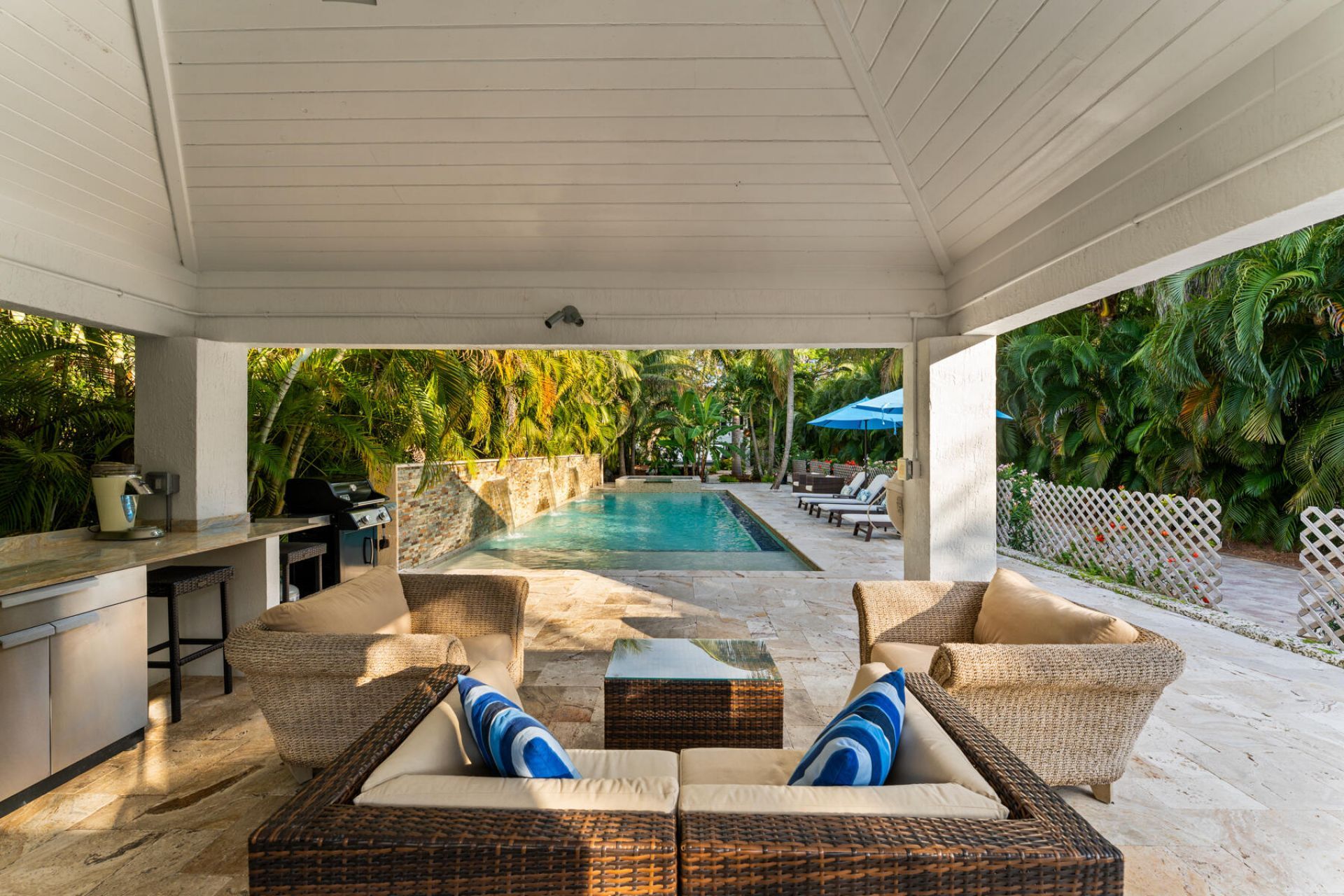 58652 Overseas Highway, Marathon, FL 33050 Photo