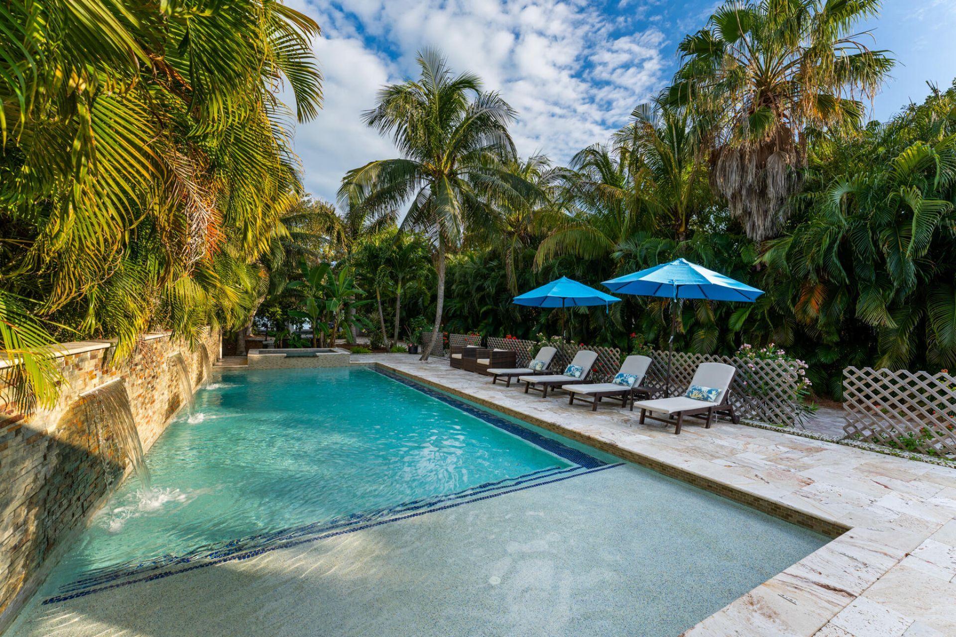 58652 Overseas Highway, Marathon, FL 33050 Photo