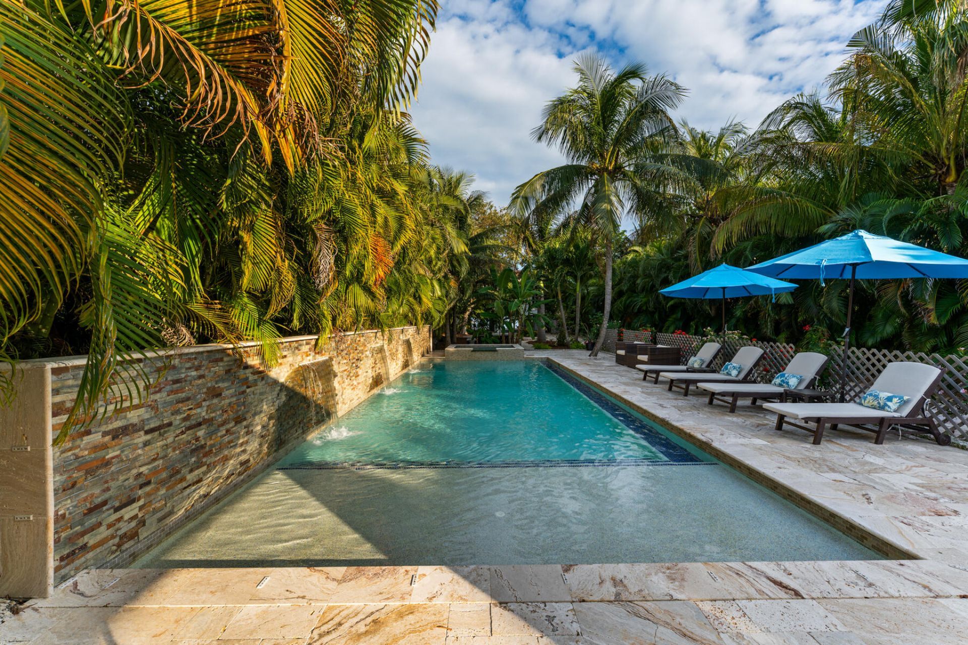 58652 Overseas Highway, Marathon, FL 33050 Photo