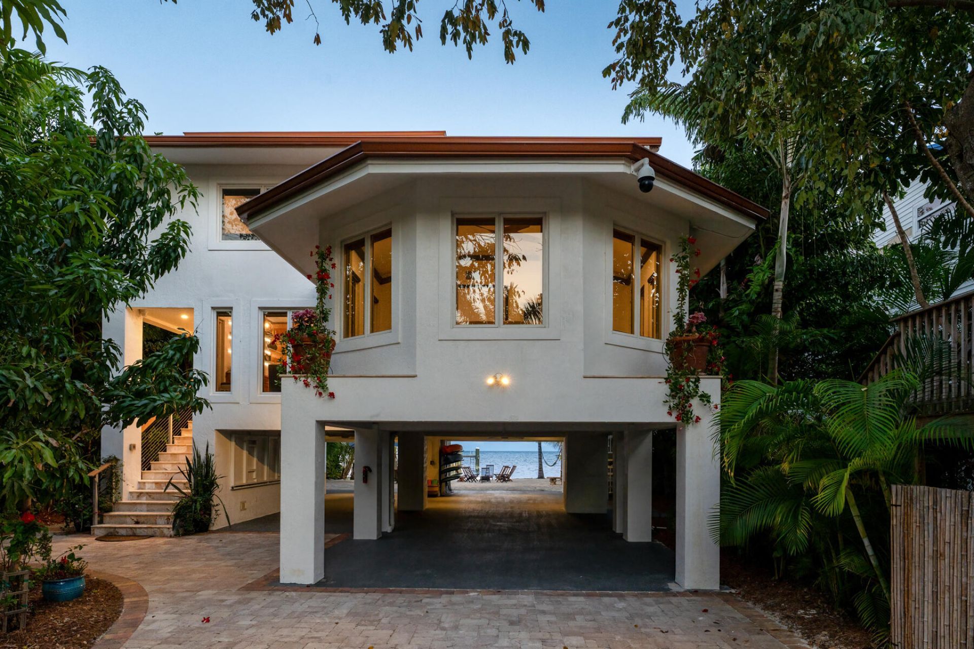 58652 Overseas Highway, Marathon, FL 33050 Photo