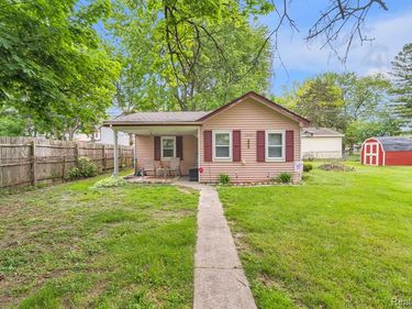 11063 Jackson Street, Taylor, MI 48180