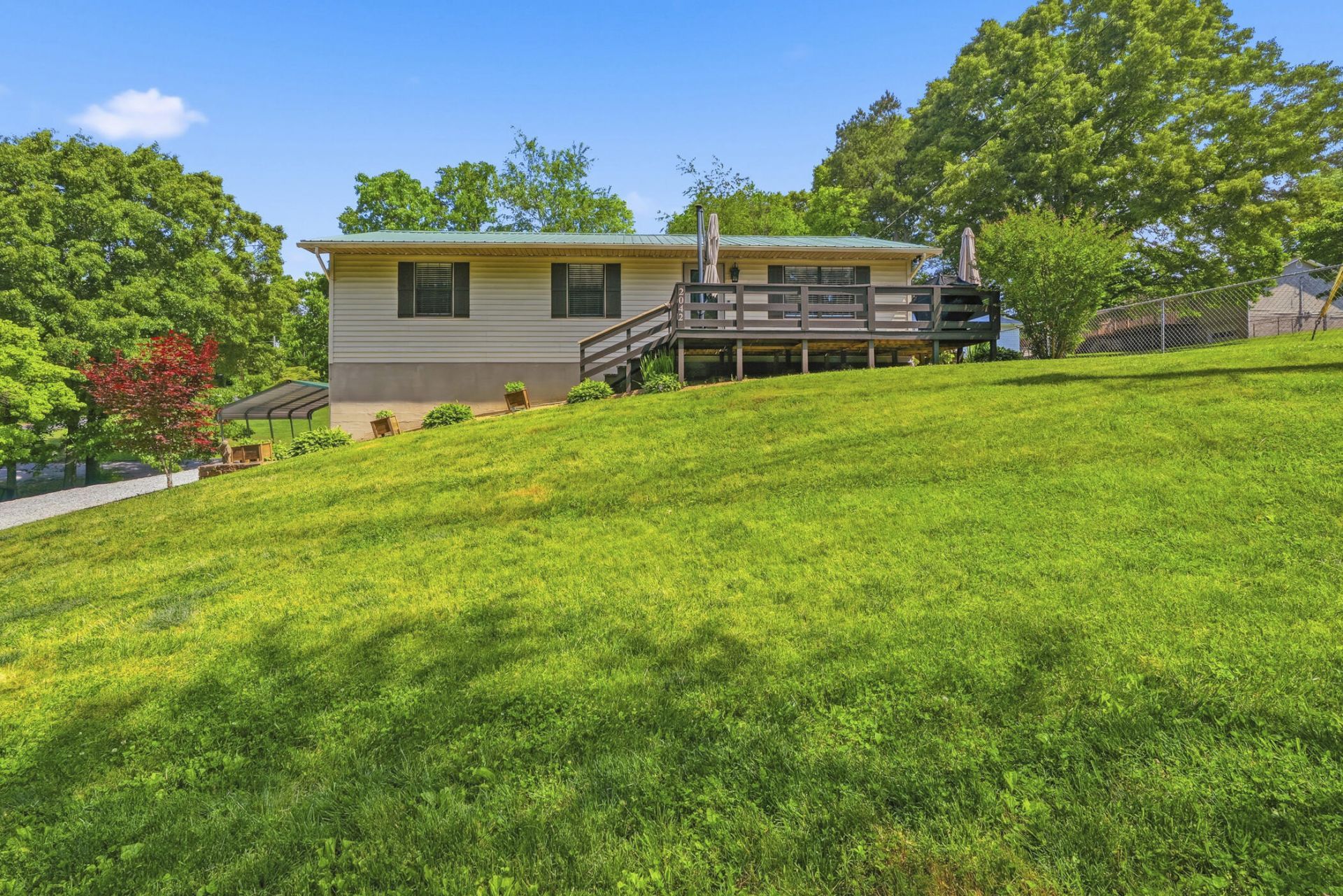 2042 Deerfield Circle, New Market, TN 37820 Main Photo
