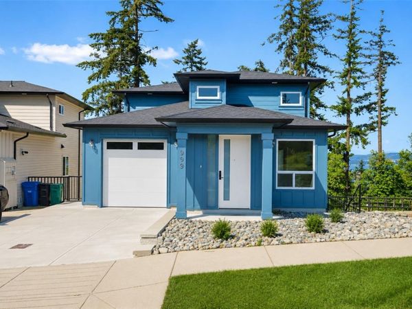 909 Harbour View St , Nanaimo, BC V9R 4V4