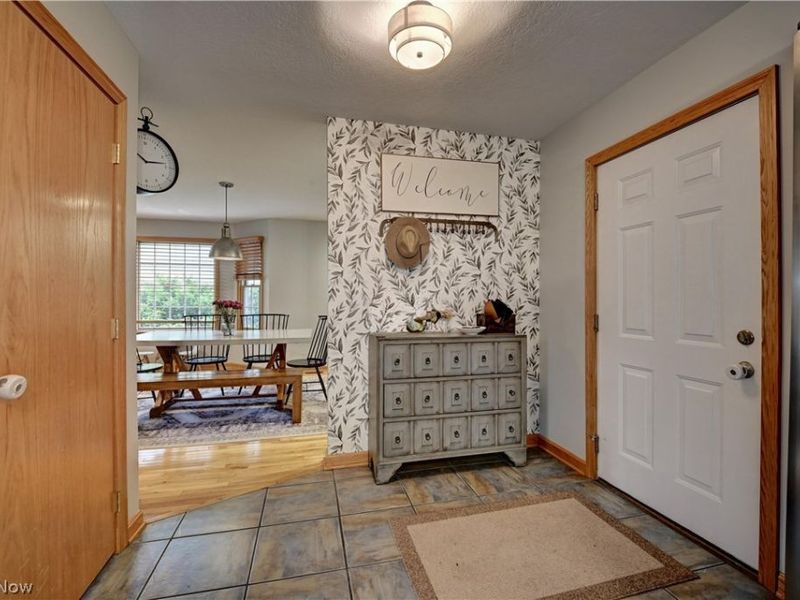 104 Pinedale Drive, Dover, OH 44622 Photo 10