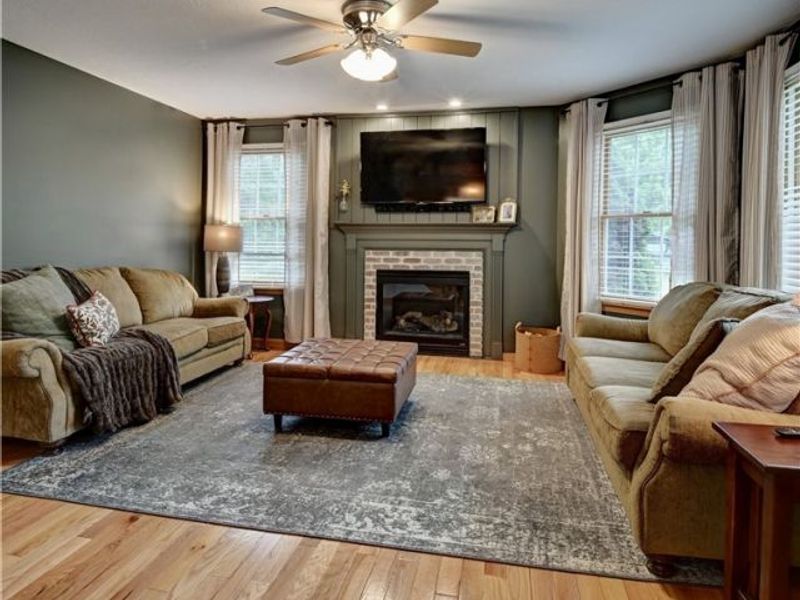 104 Pinedale Drive, Dover, OH 44622 Photo 6