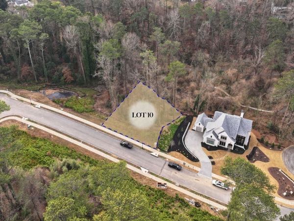 477 Emily Reed Lane , Atlanta, GA 30342