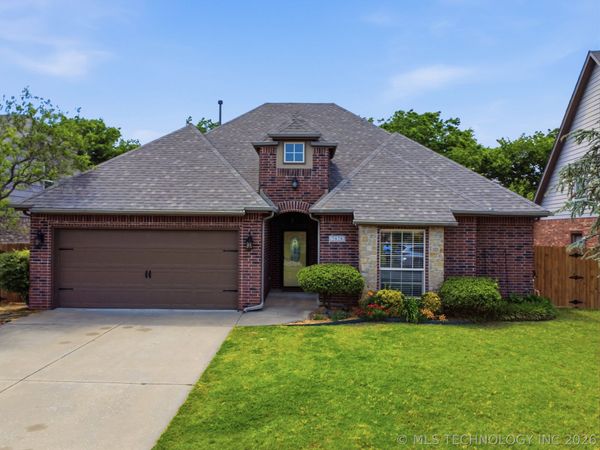 2828 N Juniper Place , Broken Arrow, OK 74012