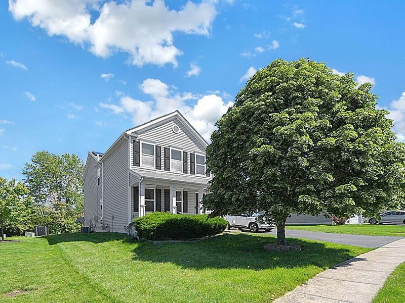 7842 Narrow Leaf Court , Blacklick, OH 43004 Photo 2