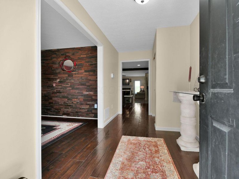7842 Narrow Leaf Court , Blacklick, OH 43004 Photo 4