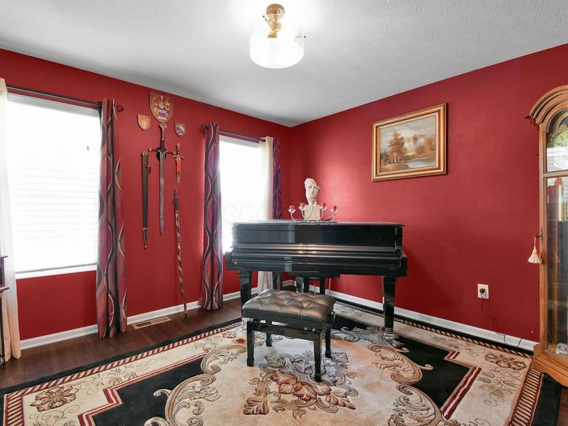 7842 Narrow Leaf Court , Blacklick, OH 43004 Photo 5